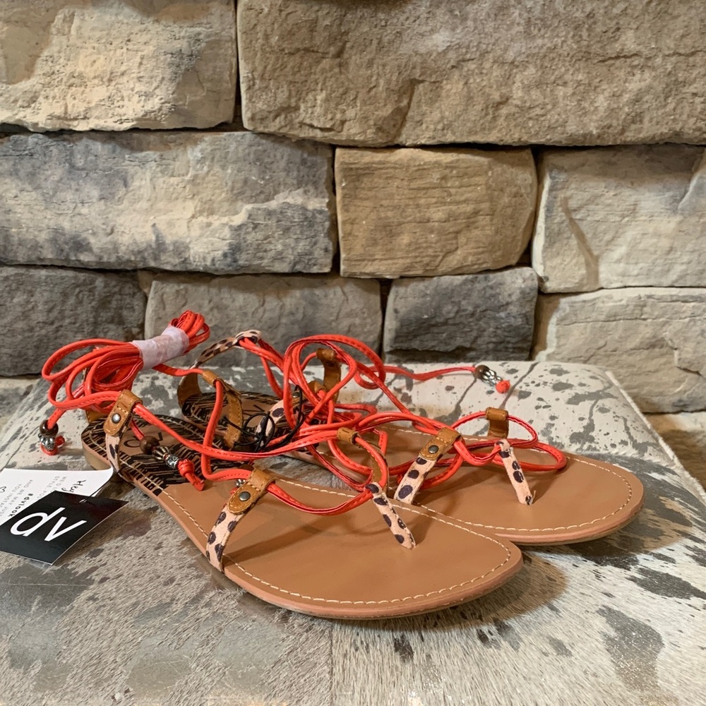 NWT DV by Dolce Vita Women's Sandals with Coral and Tan Animal Print Accents 10